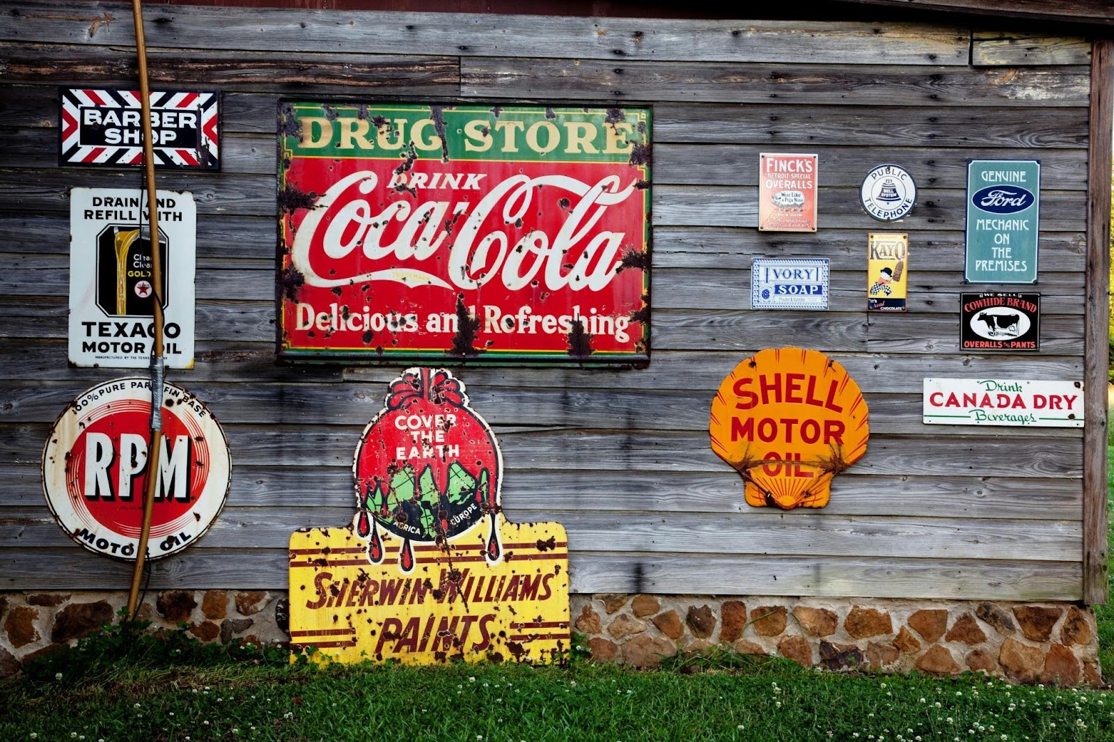 Various Yard Sign Shapes