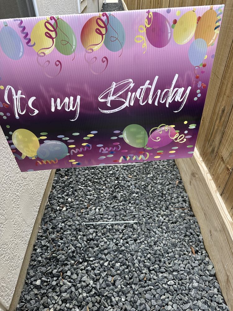 customer photos of Yard Sign Plus