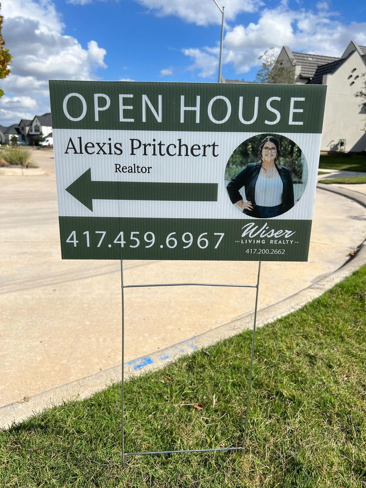 customer photos of Yard Sign Plus