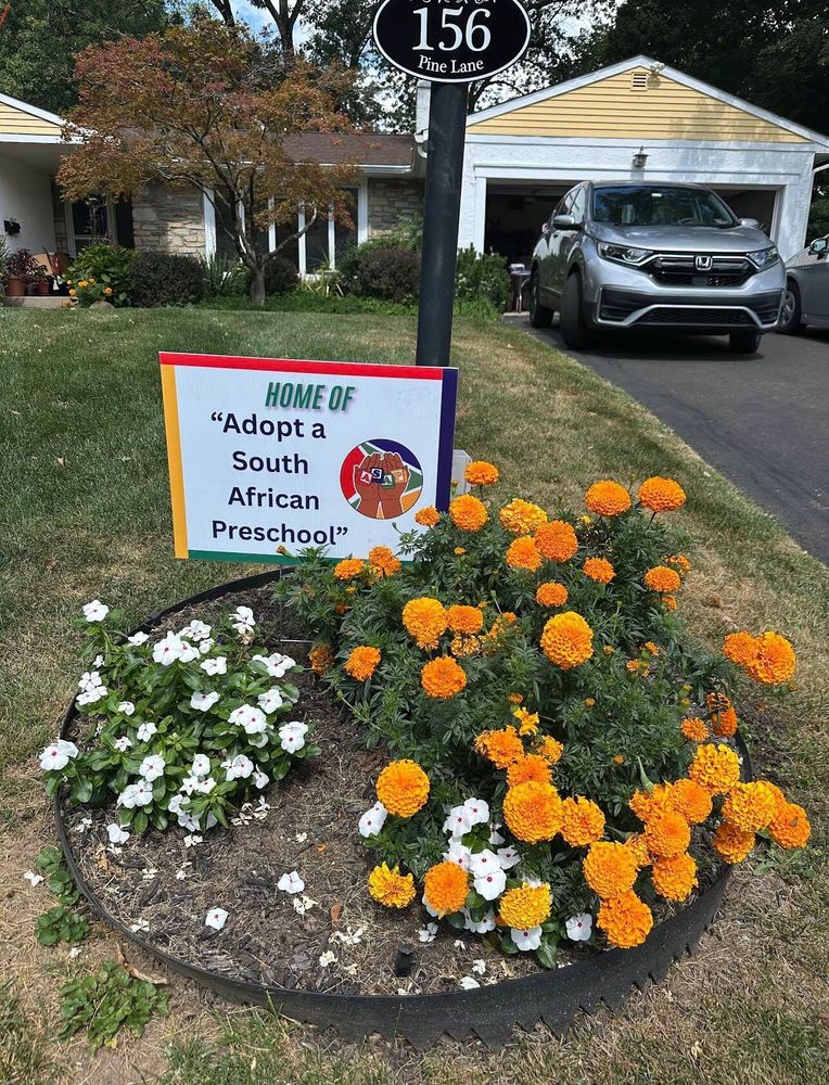 customer photos of Yard Sign Plus