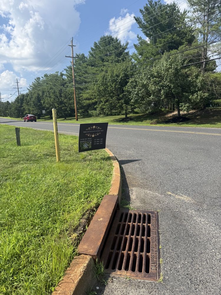 customer photos of yard sign plus