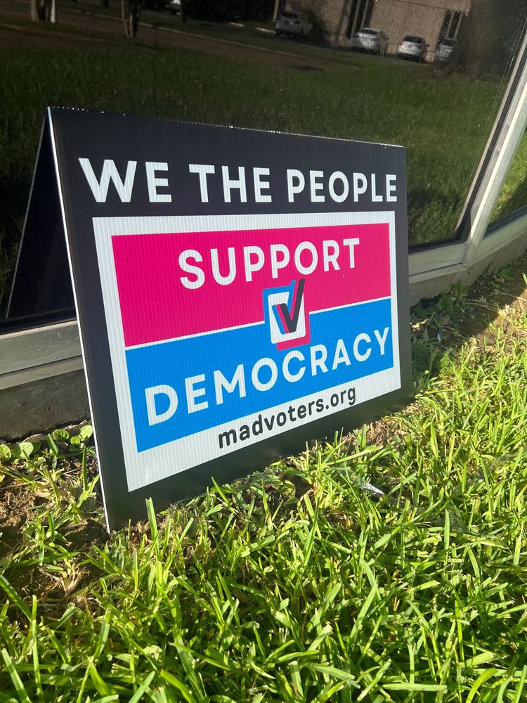 customer photos of Yard Sign Plus