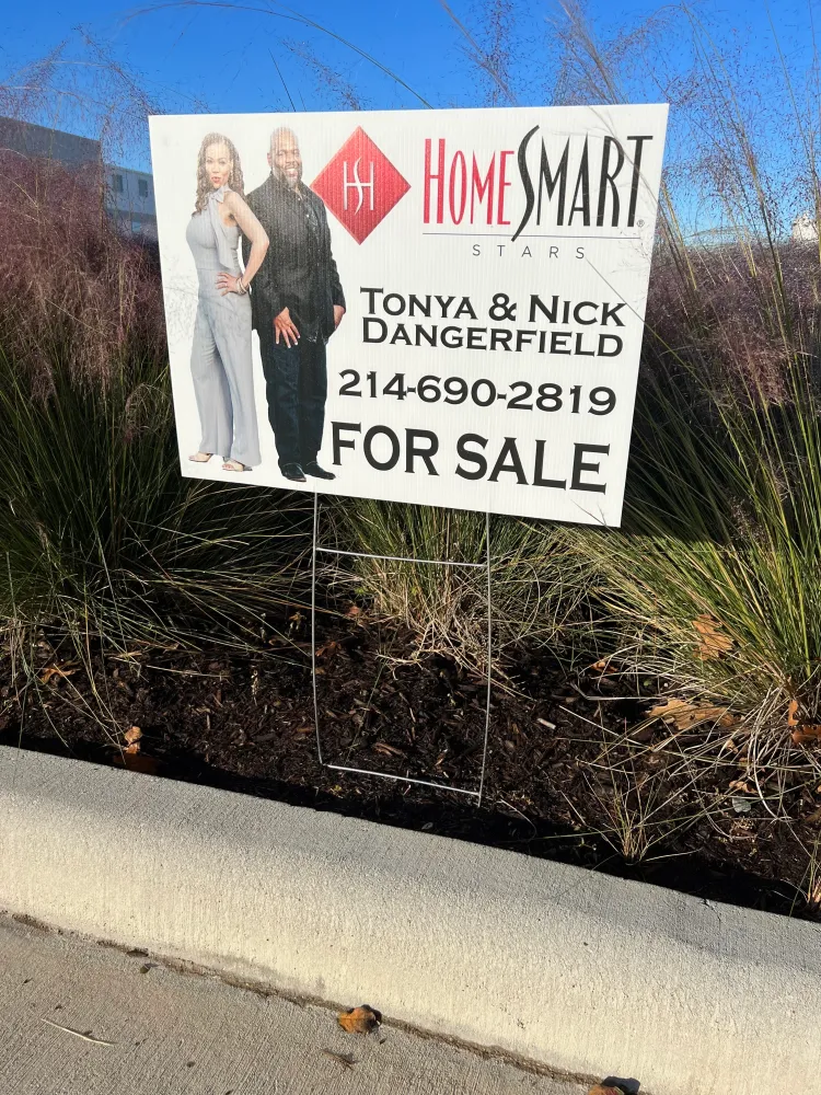 customer photos of Yard Sign Plus